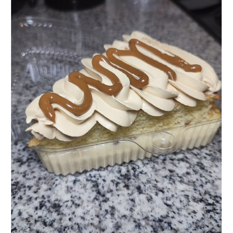 Tres leches con dulce de leche